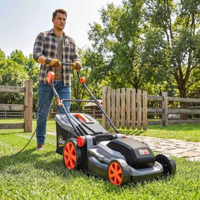Outsunny Mașină de Tuns Iarba Electrică 1800W cu Lățime de Tăiere de 40cm, Funcție Mulching și Sac de 50L, Mâner Reglabil și Detașabil, 6 Niveluri de Tăiere, Gri Deschis | Aosom Romania