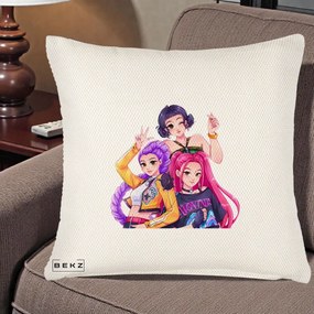 Perna Personalizata K-pop HUNTRX Trio Animat Fete Foto, 40x40 cm, Crem Reliefat, Husa Detasabila, Perna Inclusa, BEKZ®
