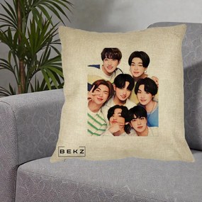 Perna Personalizata K-pop BTS Bangtan Boys Portret Grup Fanart, 40x40 cm, Crem, Husa Detasabila, Perna Inclusa, BEKZ®