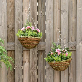 Outsunny Set 2 Ghivece de Agățat cu Plante Artificiale Lisianthus, Suport din Răchită și Bază de Ciment, Ф25x34cm | Aosom Romania