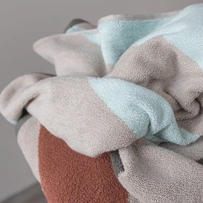 Prosop verde mentă din bumbac organic din frotir 70x133 cm Diagonal – Mette Ditmer Denmark