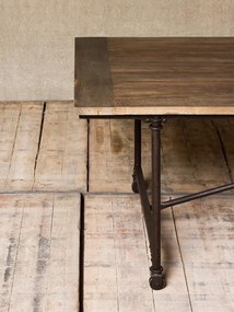 Masă de dining în stil industrial, din lemn masiv și metal, „Tapestry Small”