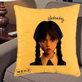 Perna Personalizata Wednesday Addams Portret Realist, 40x40 cm, Galben, Husa Detasabila, Perna Inclusa, BEKZ®