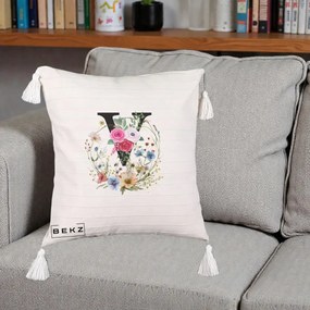 Cadou Personalizat - Perna Personalizata Monograma Florala Litera V cu Coroana, 40x40 cm, Bej cu Franjuri, Husa Detasabila, Perna Inclusa, BEKZ®
