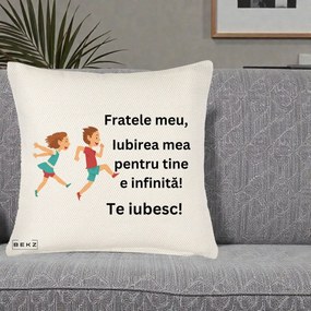 Cadou pentru Frate - Perna Personalizata Fratele Meu Te Iubesc Copii Alergand Colorat, 40x40 cm, Crem Reliefat, Husa Detasabila, Perna Inclusa, BEKZ®