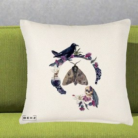 Perna Decorativa Gothic Wreath Corb Moliu Craniu, 40x40 cm, Crem Reliefat, Husa Detasabila, Perna Inclusa, BEKZ®