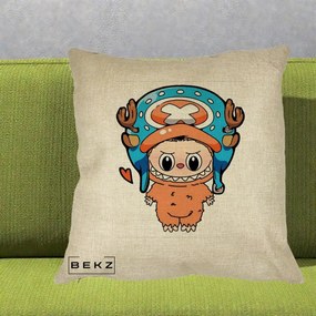 Perna Personalizata Labubu x Tony Tony Chopper, 40x40 cm, Crem, Husa Detasabila, Perna Inclusa, BEKZ®
