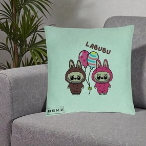 Perna Personalizata Labubu Cuplu cu Baloane, 40x40 cm, Verde Menta, Husa Detasabila, Perna Inclusa, BEKZ®