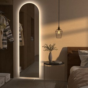 Oglindă atipică cu iluminare LED G9