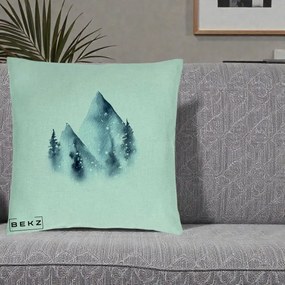 Perna Decorativa Munti Inzapeziti Acuarela Indigo, 40x40 cm, Verde Menta, Husa Detasabila, Perna Inclusa, BEKZ®
