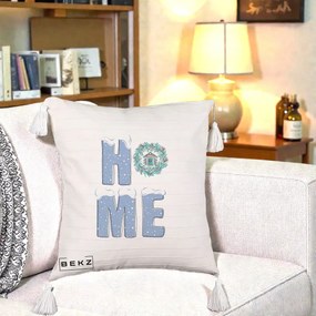 Perna Decorativa HOME Iarna cu Coroana, 40x40 cm, Bej cu Franjuri, Husa Detasabila, Perna Inclusa, BEKZ®