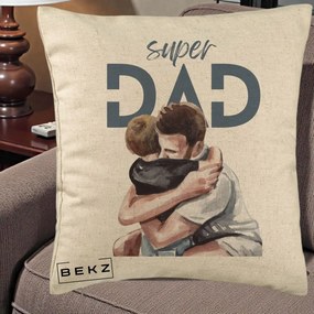 Cadou pentru Tata - Perna Personalizata Super Dad Tata si Fiu Imbratisare, 40x40 cm, Bej, Husa Detasabila, Perna Inclusa, BEKZ®