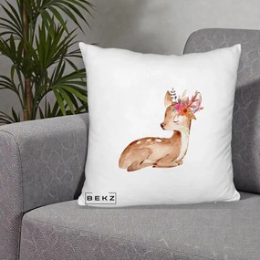 Perna Decorativa Caprioara cu Flori in Coama, 40x40 cm, Alb Pufos, Husa Detasabila, Perna Inclusa, BEKZ®