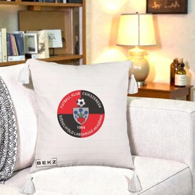 Perna Personalizata FK Csikszereda 1904 Fotbal, 40x40 cm, Bej cu Franjuri, Husa Detasabila, Perna Inclusa, BEKZ®