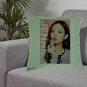 Perna Personalizata K-pop BLACKPINK Jennie cu Semnatura si Fond Roz, 40x40 cm, Verde, Husa Detasabila, Perna Inclusa, BEKZ®