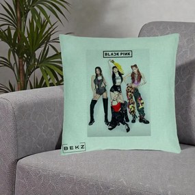 Perna Personalizata K-pop BLACKPINK Fotografie Grup Tinute Edgy, 40x40 cm, Verde Menta, Husa Detasabila, Perna Inclusa, BEKZ®