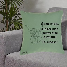 Cadou pentru Sora - Perna Personalizata Sora Mea Te Iubesc Line Art Doua Fete cu Brate Ridicate, 40x40 cm, Verde, Husa Detasabila, Perna Inclusa, BEKZ®