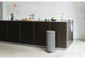 Cos de gunoi cu pedala Brabantia NewIcon 1001092, 30 L, Inchidere usoara, Baza antiderapanta, Gri satinat
