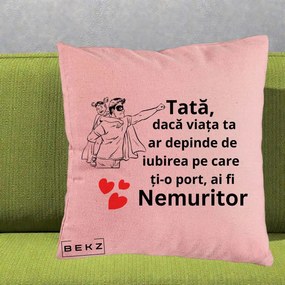 Cadou pentru Tata - Perna Personalizata Tata Nemuritor Supererou cu Masca, 40x40 cm, Roz, Husa Detasabila, Perna Inclusa, BEKZ®