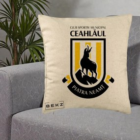 Perna Personalizata CSM Ceahlaul Piatra Neamt Fotbal, 40x40 cm, Bej, Husa Detasabila, Perna Inclusa, BEKZ®