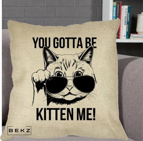Perna Decorativa You Gotta Be Kitten Me!, 40x40 cm, Crem, Husa Detasabila, Perna Inclusa, BEKZ®