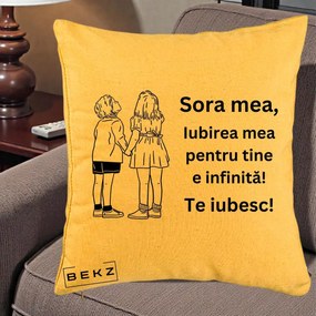 Cadou pentru Sora - Perna Personalizata Sora Mea Te Iubesc Copii Tinand Maini Line Art, 40x40 cm, Galben, Husa Detasabila, Perna Inclusa, BEKZ®