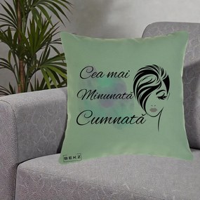 Cadou pentru Cumnata - Perna Personalizata Cea mai Minunata Cumnata cu Silueta Dama si Pete Multicolor, 40x40 cm, Verde, Husa Detasabila, Perna Inclusa, BEKZ®