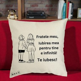 Cadou pentru Frate - Perna Personalizata Fratele Meu Te Iubesc Copii Tinand Maini Line Art, 40x40 cm, Ecru, Husa Detasabila, Perna Inclusa, BEKZ®