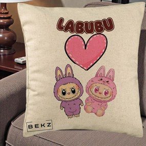 Perna Personalizata Labubu Cuplu Inima, 40x40 cm, Bej, Husa Detasabila, Perna Inclusa, BEKZ®