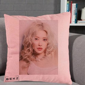 Perna Personalizata K-pop BLACKPINK Rose, 40x40 cm, Roz, Husa Detasabila, Perna Inclusa, BEKZ®