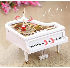 Cutie muzicala Pian MOVING BALLERINA, 15x16x9cm