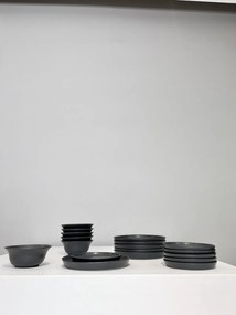 Set Farfurii Vulcano CARBON 18 piese (6 farfurii 25cm, 6 farfurii 20cm, 6 boluri 450ml)