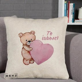 Cadou Romantic - Perna Personalizata Te Iubesc Ursulet cu Inima Roz Acuarela, 40x40 cm, Bej Canapea, Husa Detasabila, Perna Inclusa, BEKZ®