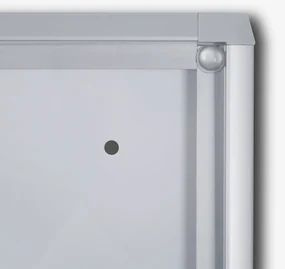 Vitrina informații interioare Economy 9 x A4 - spate din tablă, ignifugă, aluminiu