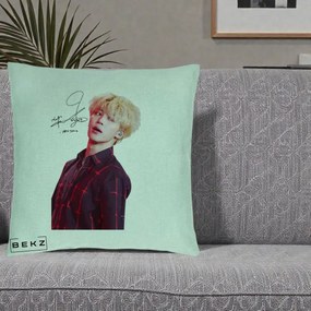 Perna Personalizata K-pop BTS Jimin Portret Artistic par Blond Autograf, 40x40 cm, Verde Menta, Husa Detasabila, Perna Inclusa, BEKZ®