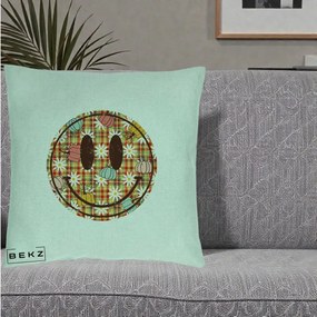 Perna Decorativa Smiley Face de Toamna cu Tartan si Dovlecei, 40x40 cm, Verde Menta, Husa Detasabila, Perna Inclusa, BEKZ®