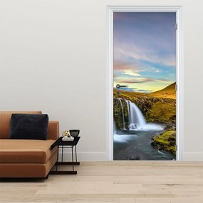 Fototapet pentru ușă - Muntii si cascadele din Islanda (95x205cm)