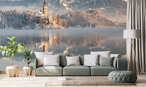 Fototapet autoadeziv biserica de lângă lacul Bled din Slovenia