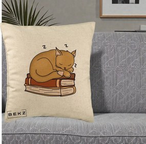 Perna Decorativa Pisica Adormita pe Carti, 40x40 cm, Bej, Husa Detasabila, Perna Inclusa, BEKZ®