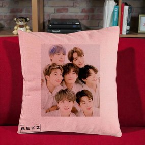 Perna Personalizata K-pop BTS Foto Grup Fete Albe, 40x40 cm, Roz, Husa Detasabila, Perna Inclusa, BEKZ®