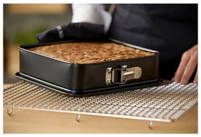 Formă de copt din oțel inoxidabil pentru tort 24x24 cm – Blomsterbergs