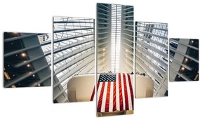 Tablou  unei construcții cu steagul SUA (125x70 cm), în 40 de alte dimensiuni noi
