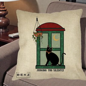 Perna Decorativa Judging You Silently Pisica Geam, 40x40 cm, Crem, Husa Detasabila, Perna Inclusa, BEKZ®