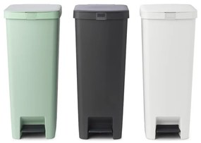 Coș cu pedală Brabantia StepUp 1005556, 40 L, Materiale ecologice, Deschidere mare, Gri deschis