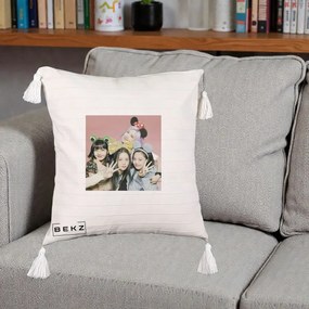 Perna Personalizata K-pop BLACKPINK Accesorii Haioase, 40x40 cm, Bej cu Franjuri, Husa Detasabila, Perna Inclusa, BEKZ®