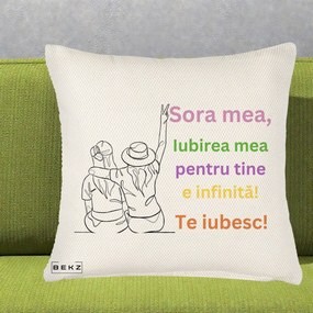 Cadou pentru Sora - Perna Personalizata Sora Mea Te Iubesc Doua Fete cu Palarie si Umbrela, 40x40 cm, Crem Reliefat, Husa Detasabila, Perna Inclusa, BEKZ®