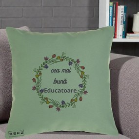 Cadou pentru Educatoare - Perna Personalizata Cea mai Buna Educatoare cu Coronita Florala Colorata, 40x40 cm, Verde, Husa Detasabila, Perna Inclusa, BEKZ®