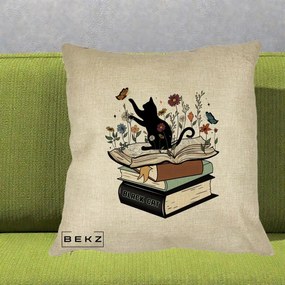 Perna Personalizata Pisica Neagra Carti Flori Fluturi, 40x40 cm, Crem, Husa Detasabila, Perna Inclusa, BEKZ®