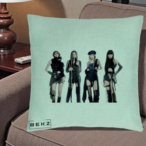 Perna Personalizata K-pop BLACKPINK Tinute Negre Elegante Grup, 40x40 cm, Verde Menta, Husa Detasabila, Perna Inclusa, BEKZ®