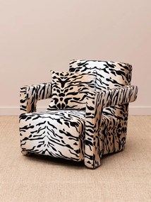 Fotoliu lounge statement din catifea animal print cu structură din lemn de pin, „Wild Touch”